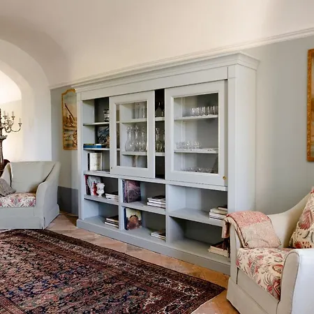 Pampucet Bed & Breakfast 4*