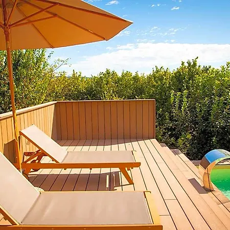 Pampucet Bed & Breakfast 4*