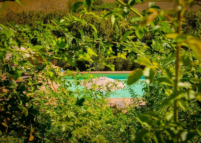 Pampucet Bed & Breakfast 4*